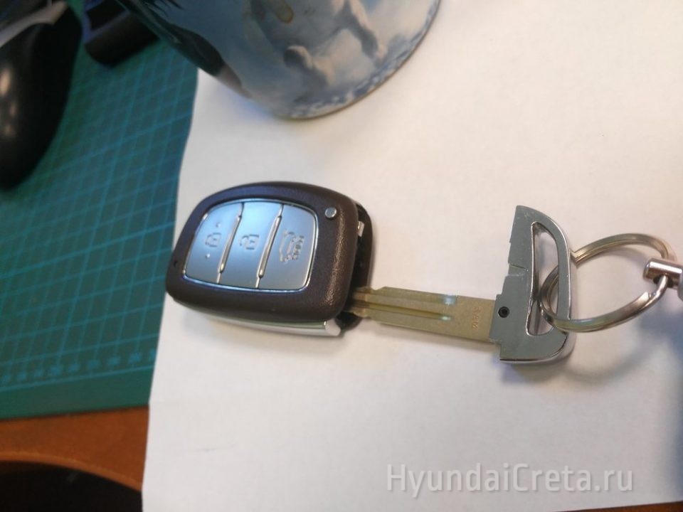 Поменять батарейку в ключе Hyundai Creta
