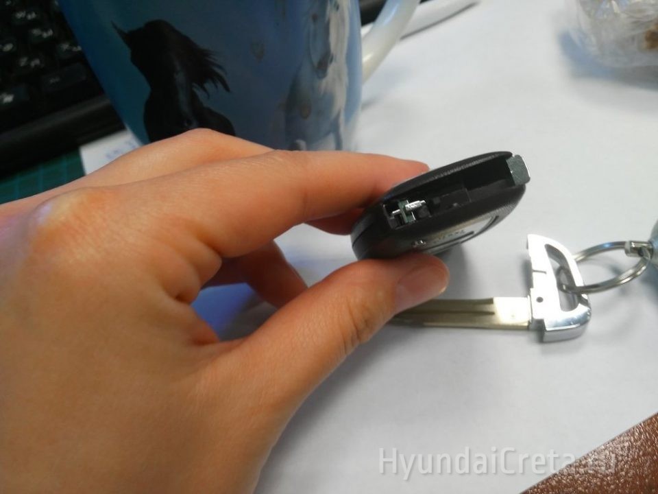 Поменять батарейку в ключе Hyundai Creta